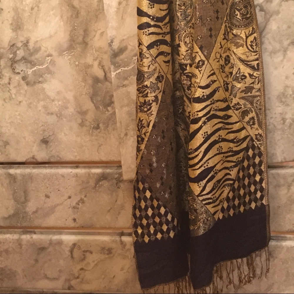 Beautiful Fall scarf